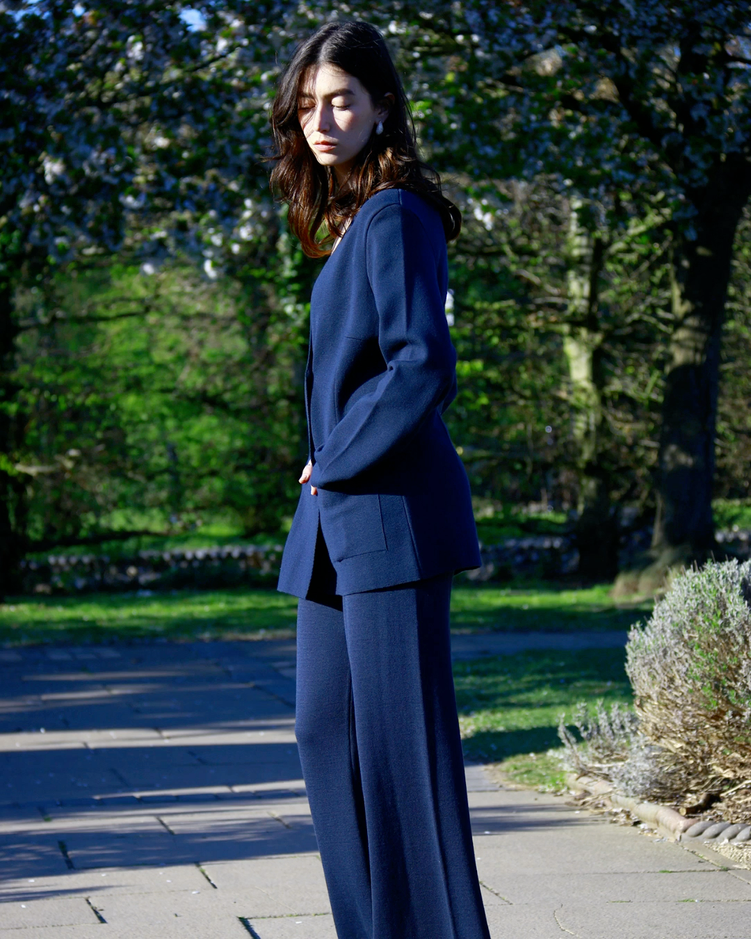 Elegant Fit Light Knitted Cotton Navy Double-Breasted Women’s Summer Blazer - AALKAMI.London