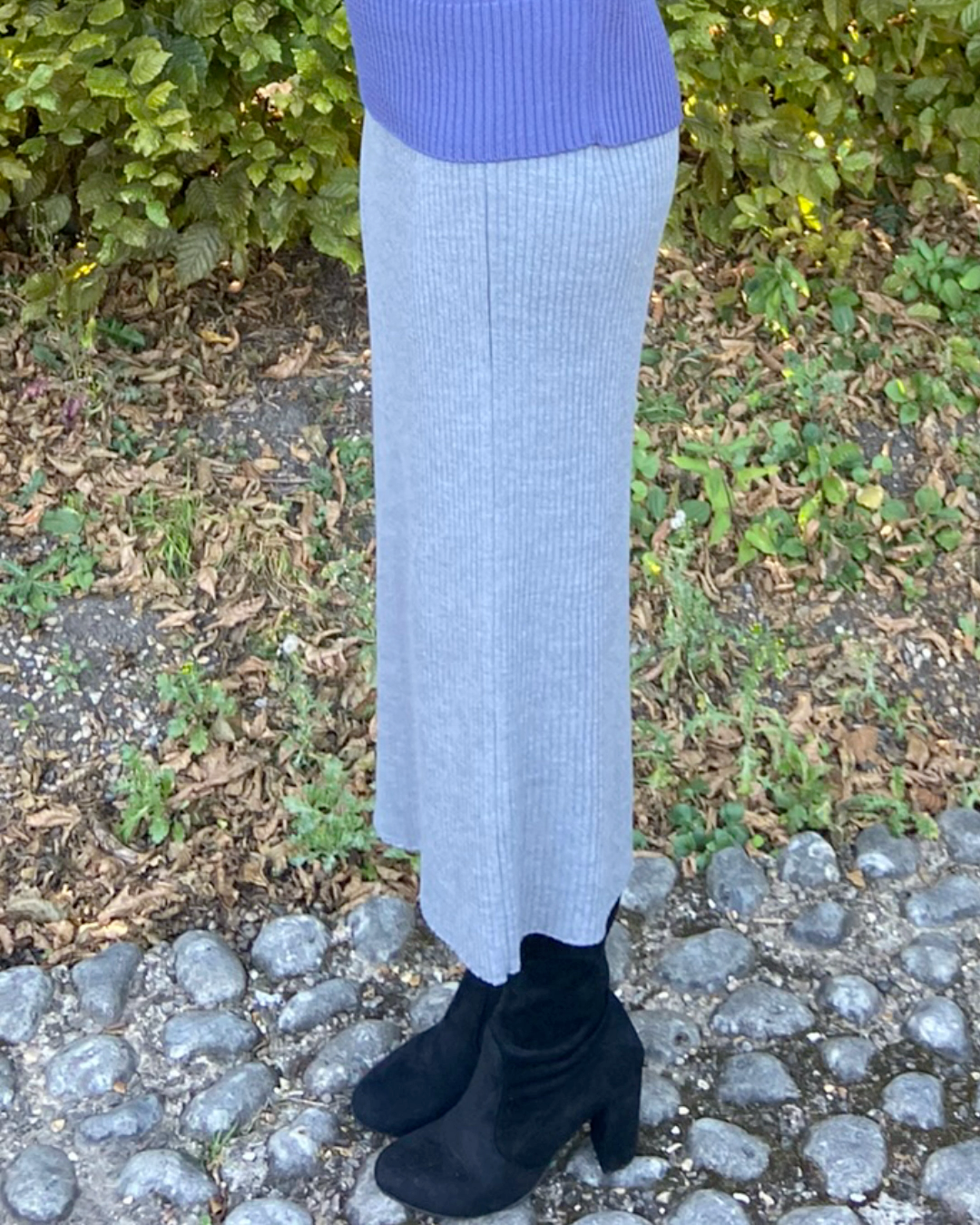 Classic Ribbed Design Knitted Wool Pencil MIDI Grey Skirt - AALKAMI.London