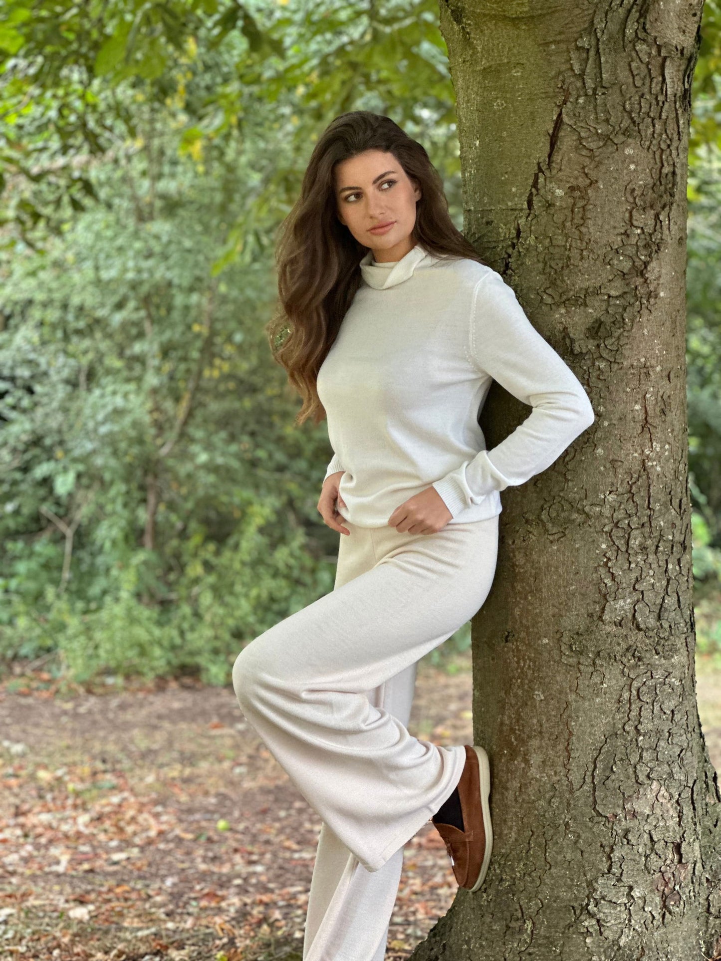 Women’s Straight Leg Trousers - AALKAMI.London