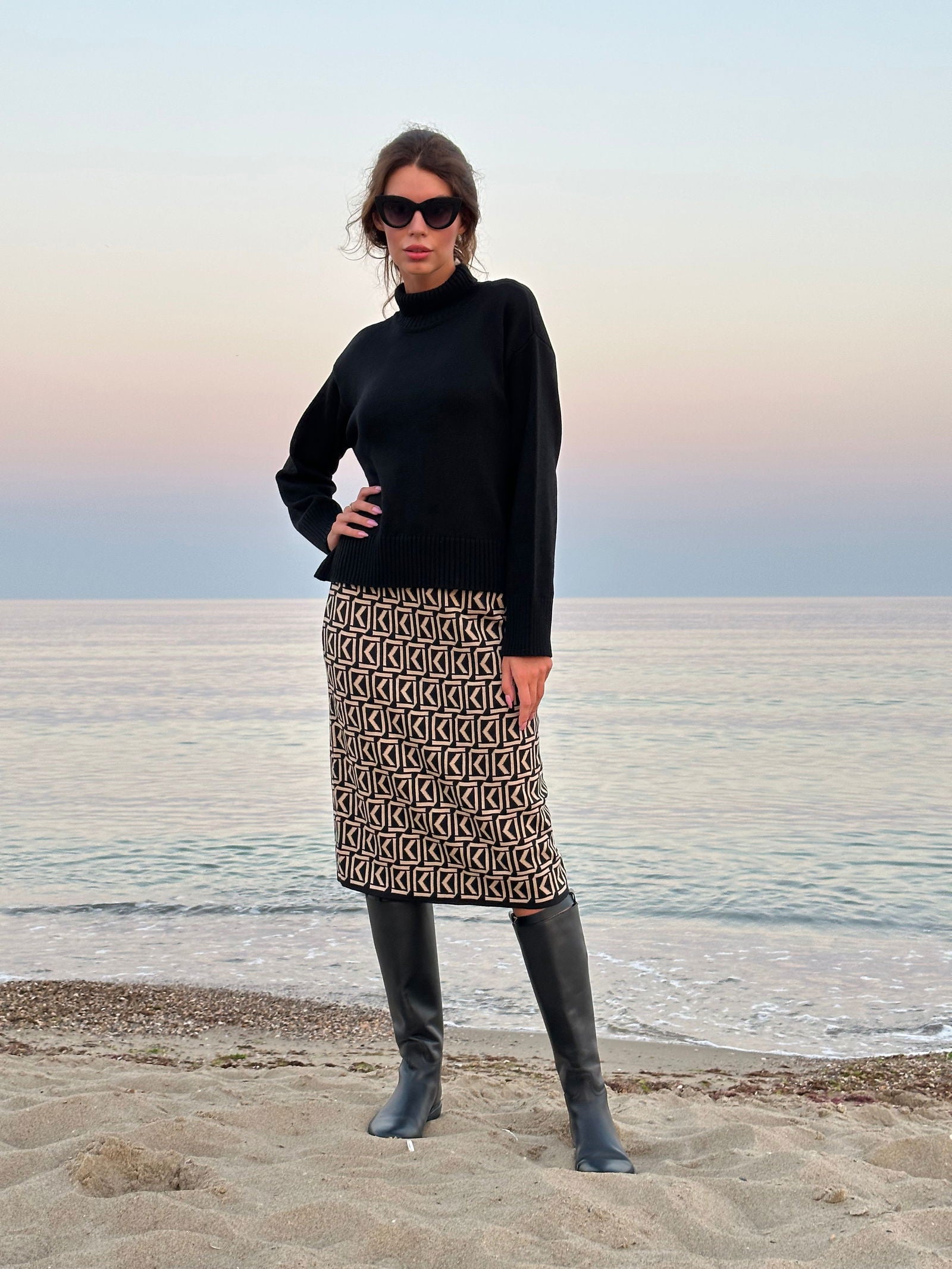 Versatile Fashion Essentials Women’s Italian Soft Wool Knitted Print MIDI Skirt - AALKAMI.London