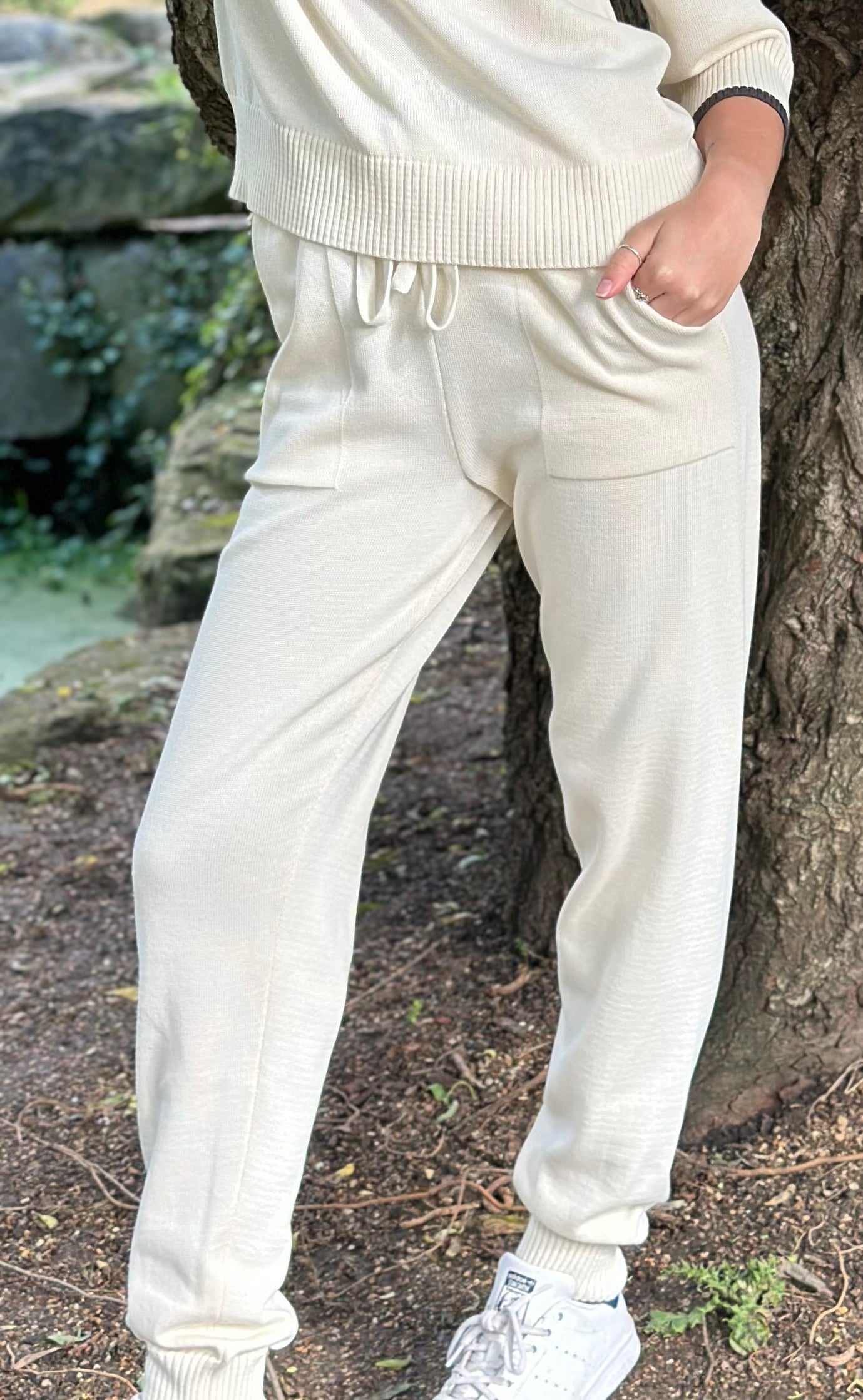 Wool Blend Jogging Trousers - AALKAMI.London